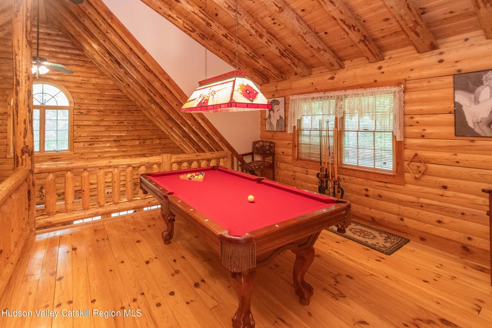 New Paltz, New York, 12561, United States, 3 Bedrooms Bedrooms, ,3 BathroomsBathrooms,Residential,For Sale,1873617