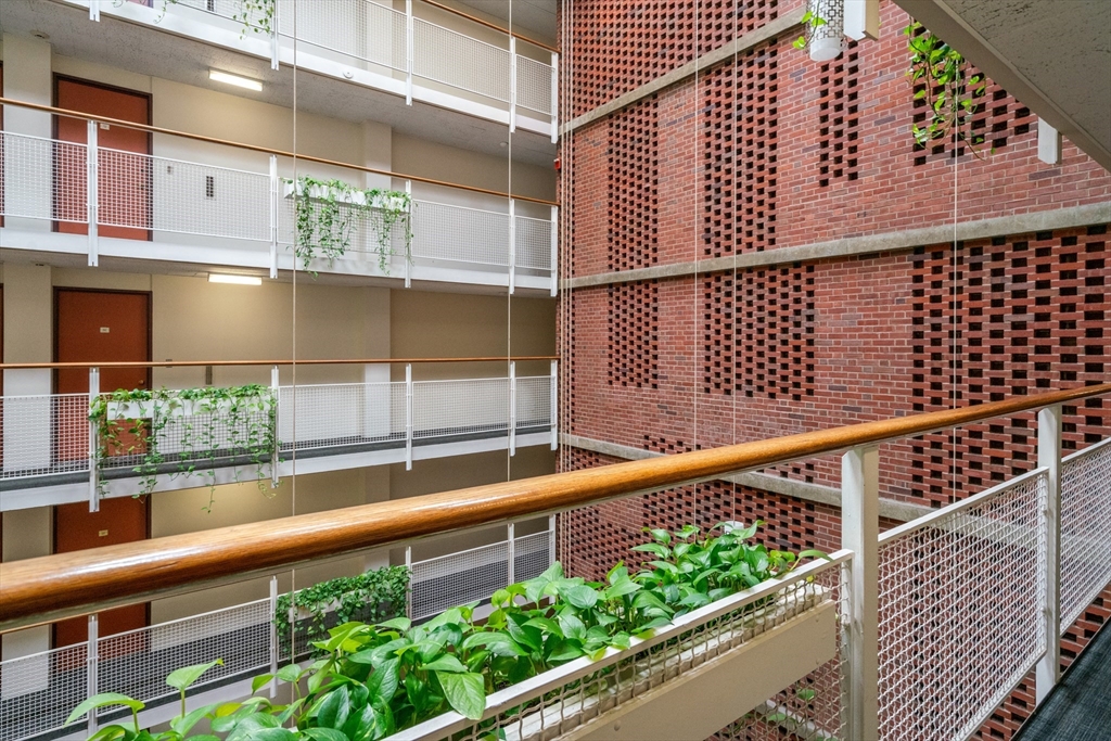 Cambridge, Massachusetts, 02138, United States, 1 Bedroom Bedrooms, ,1 BathroomBathrooms,Residential,For Sale,1940724