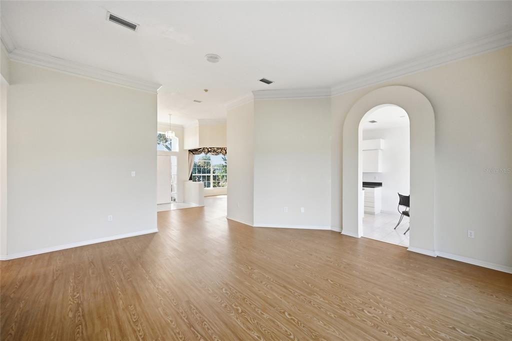 Sarasota, Florida, 34235, United States, 3 Bedrooms Bedrooms, ,2 BathroomsBathrooms,Residential,For Sale,1997253