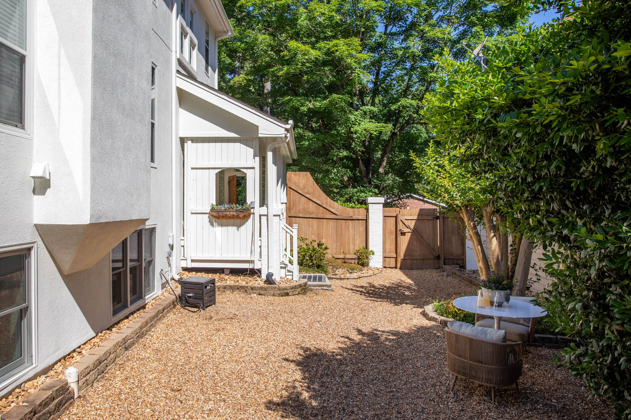  Beautifully Renovated Residence in Brookhaven Fields - 物件實景