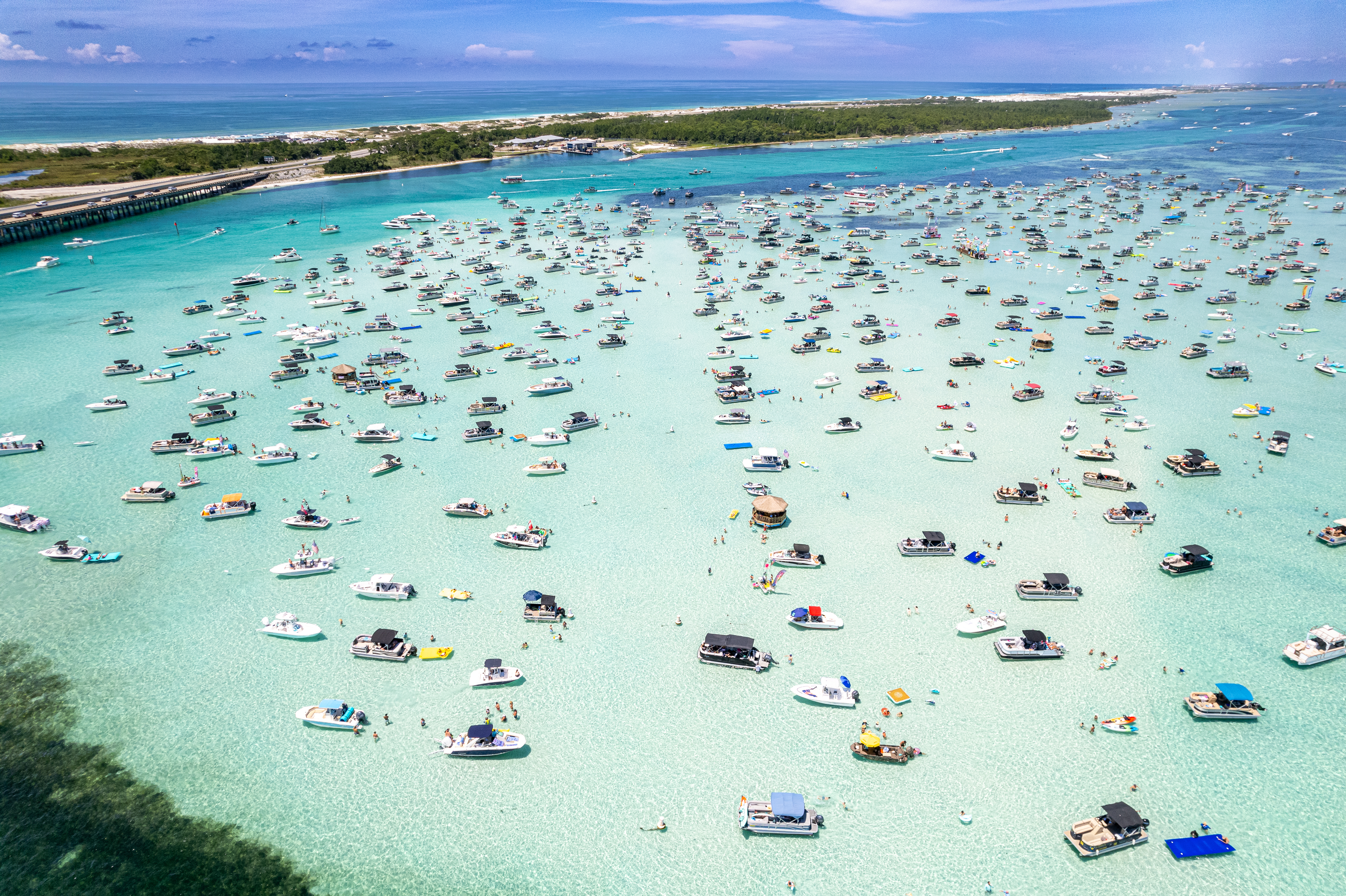  Private Bayfront Estate With Deepwater Dock And Resort-Style Outdoor Living - 物件實景