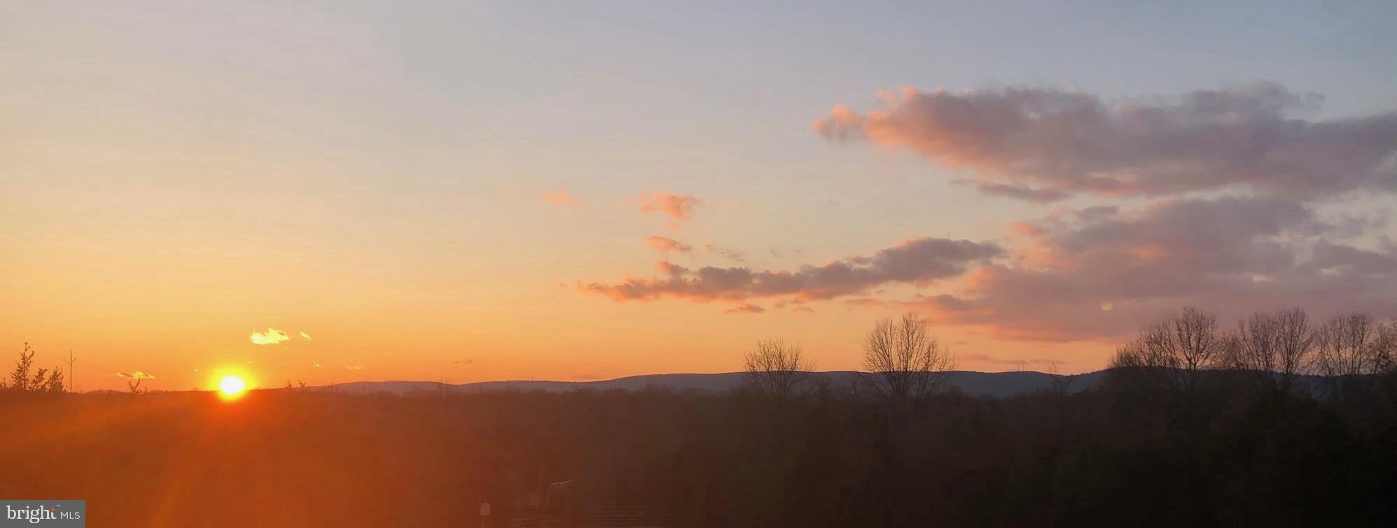 Aldie, Virginia, 20105, United States, 5 Bedrooms Bedrooms, ,5 BathroomsBathrooms,Residential,For Sale,1987386