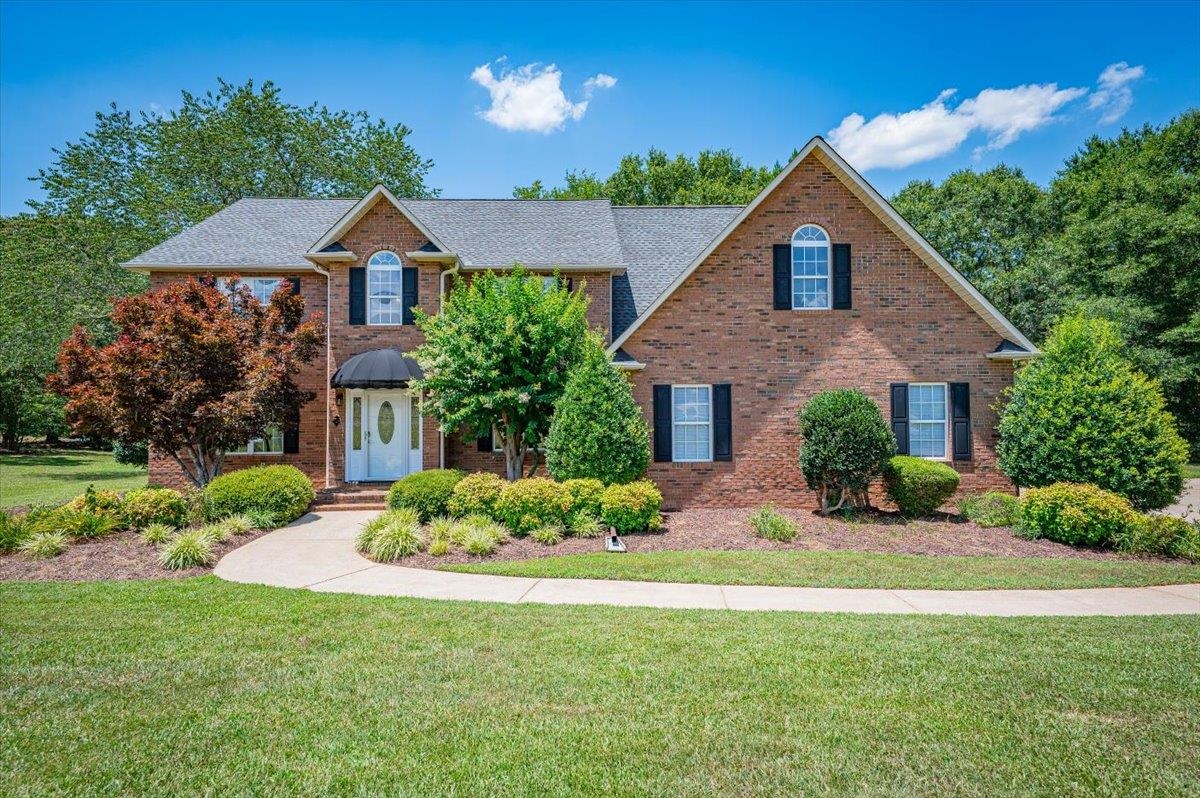 Moore, South Carolina, 29369, United States, 5 Bedrooms Bedrooms, ,4 BathroomsBathrooms,Residential,For Sale,1929120