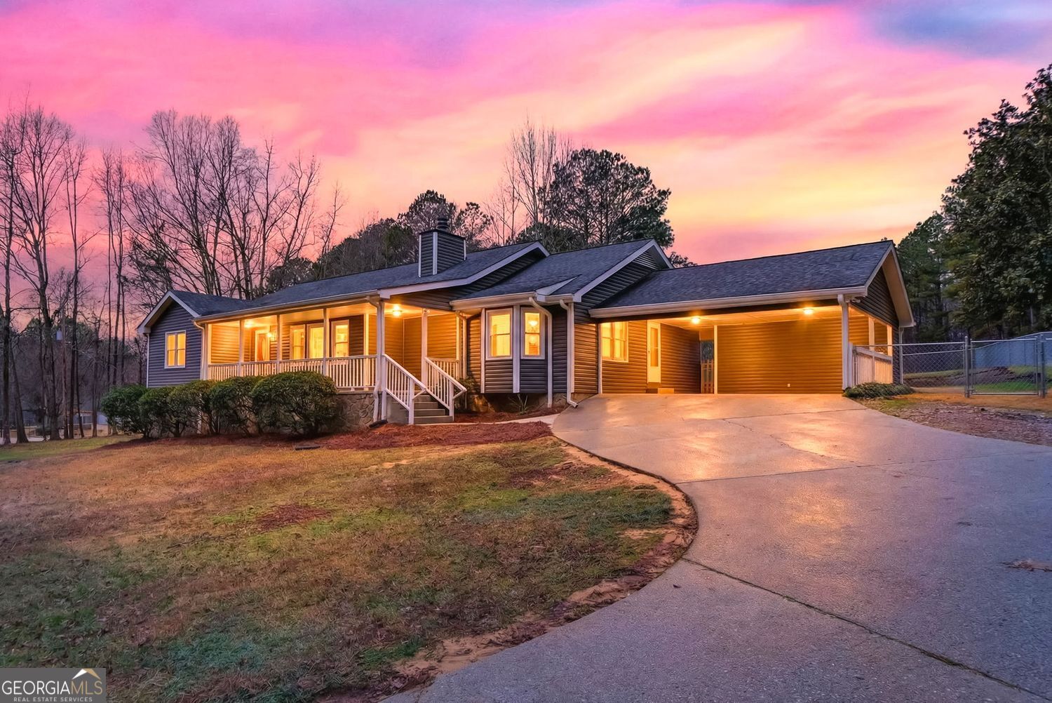 Fayetteville, Georgia, 30215, United States, 4 Bedrooms Bedrooms, ,2 BathroomsBathrooms,Residential,For Sale,2013140