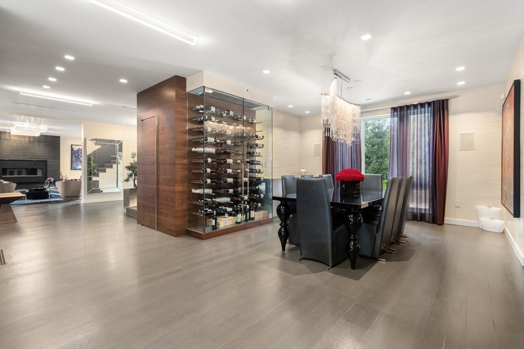 Brookline, Massachusetts, 02467, United States, 5 Bedrooms Bedrooms, ,6 BathroomsBathrooms,Residential,For Sale,1686608