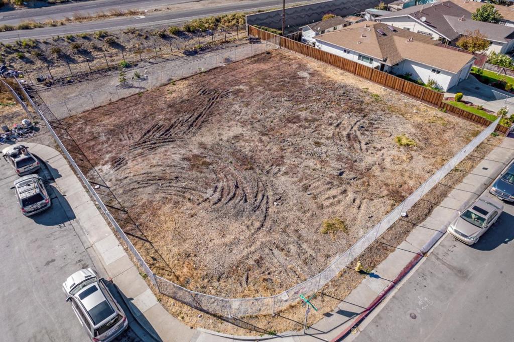 San Jose, California, 95116, United States, ,Residential,For Sale,1928725