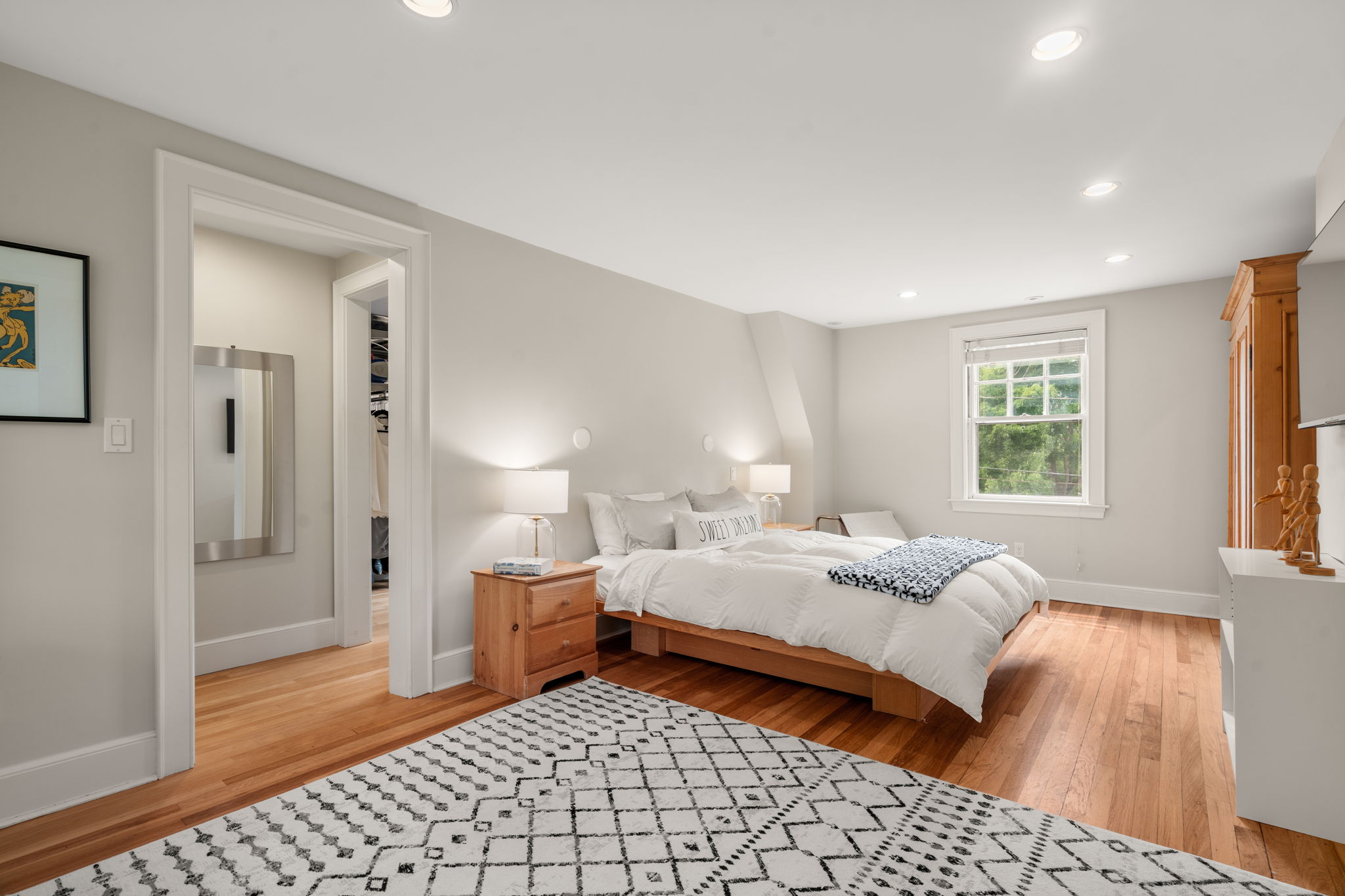  16 Lewis Street, Newton, MA, 02458 - 物件實景