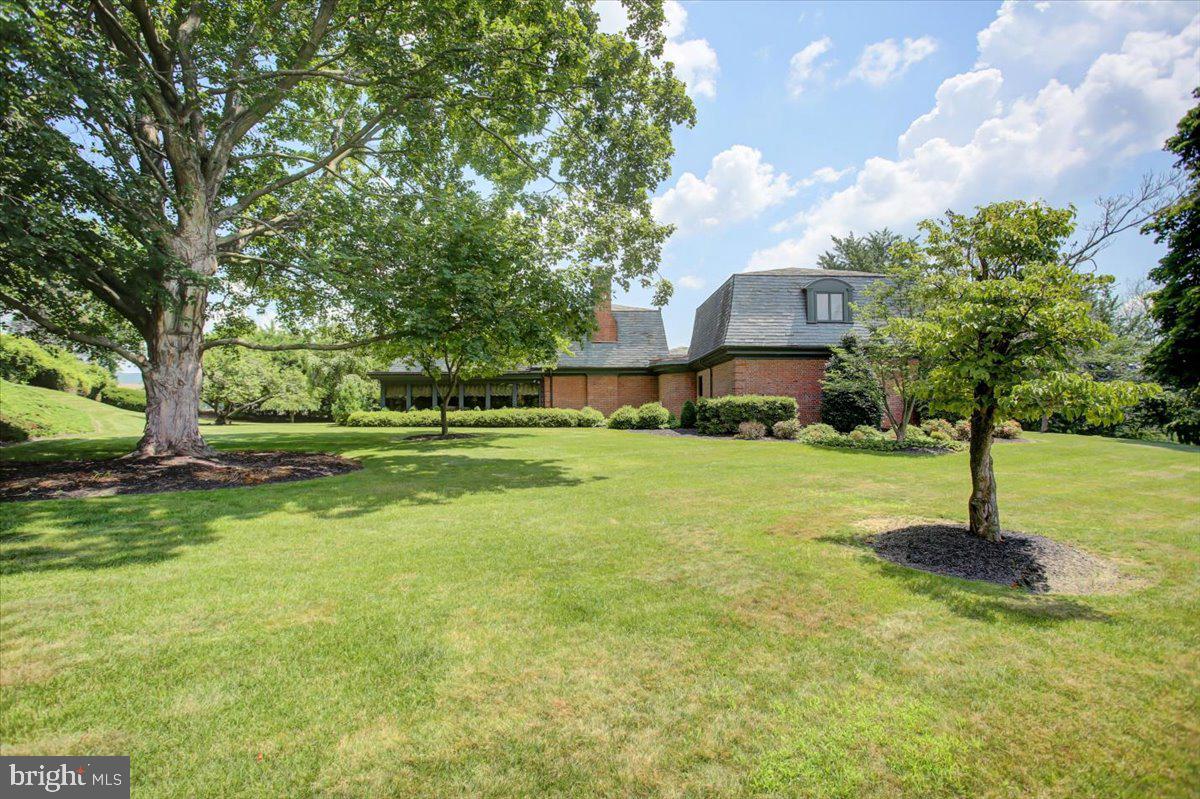 Waynesboro, Pennsylvania, 17268, United States, 4 Bedrooms Bedrooms, ,4 BathroomsBathrooms,Residential,For Sale,1731407