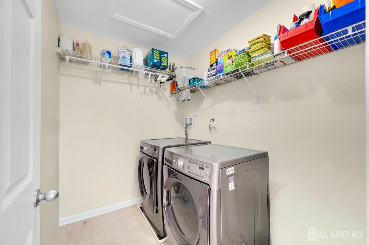 North Brunswick, New Jersey, 08902, United States, 3 Bedrooms Bedrooms, ,4 BathroomsBathrooms,Residential,For Sale,1987808