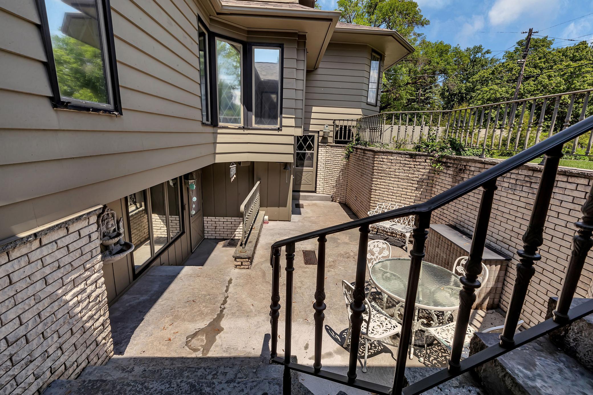 Saint Cloud, Minnesota, 56304, United States, 4 Bedrooms Bedrooms, ,4 BathroomsBathrooms,Residential,For Sale,1836908