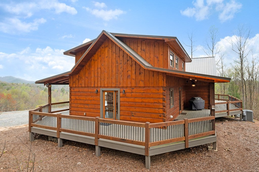 Blue Ridge, Georgia, 30513, United States, 4 Bedrooms Bedrooms, ,3 BathroomsBathrooms,Residential,For Sale,1762405