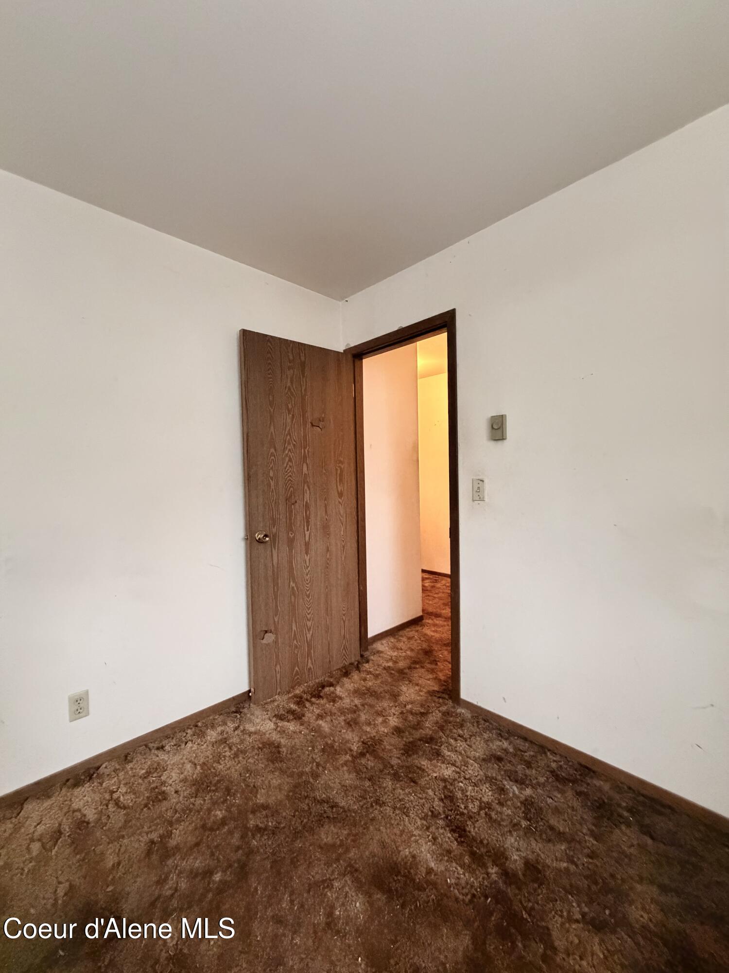 Coeur d'Alene, Idaho, 83814, United States, 5 Bedrooms Bedrooms, ,3 BathroomsBathrooms,Residential,For Sale,2005886