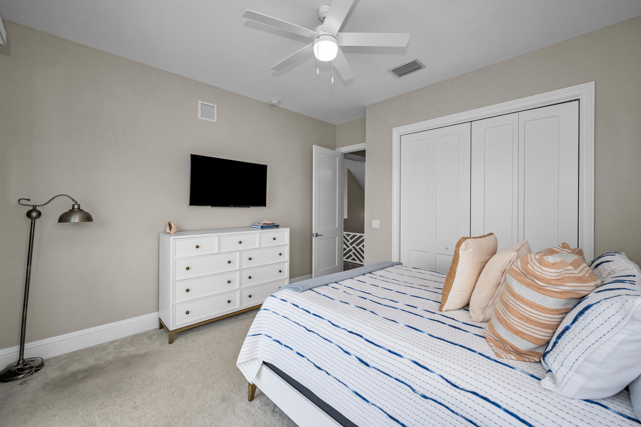 St Pete Beach, Florida, 33706, United States, 5 Bedrooms Bedrooms, ,4 BathroomsBathrooms,Residential,For Sale,1978824