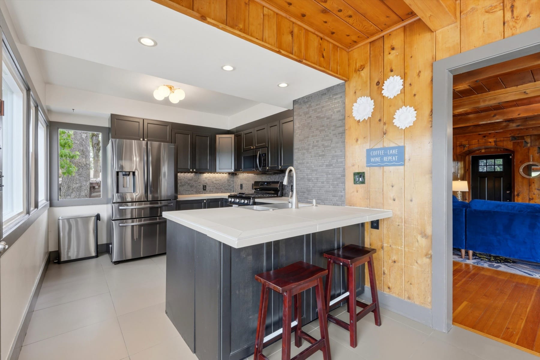  21345 NE INTERLACHEN LN Fairview, OR 97024 - 物件實景