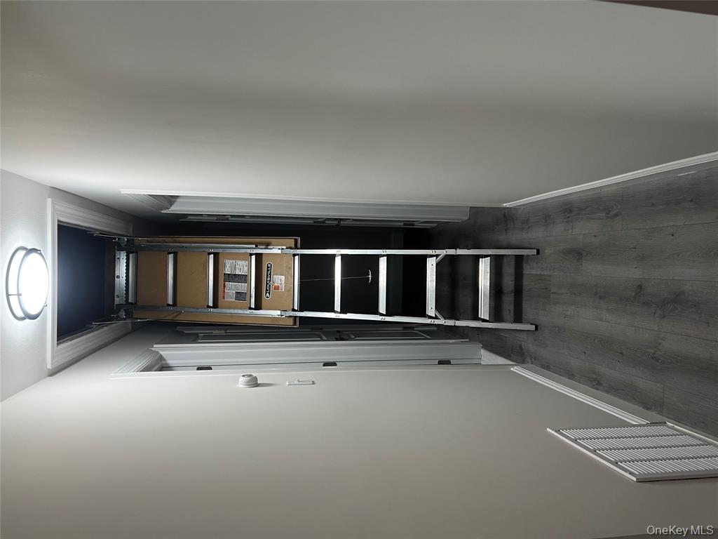 Central Islip, New York, 11722, United States, 3 Bedrooms Bedrooms, ,2 BathroomsBathrooms,Residential,For Sale,1971303