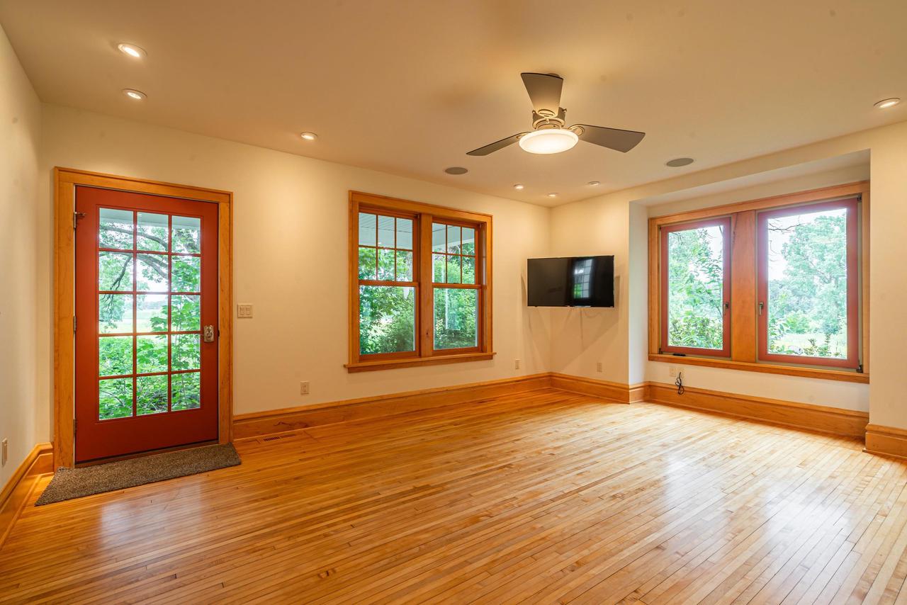 Pickett, Wisconsin, 54964, United States, 3 Bedrooms Bedrooms, ,3 BathroomsBathrooms,Residential,For Sale,1887702