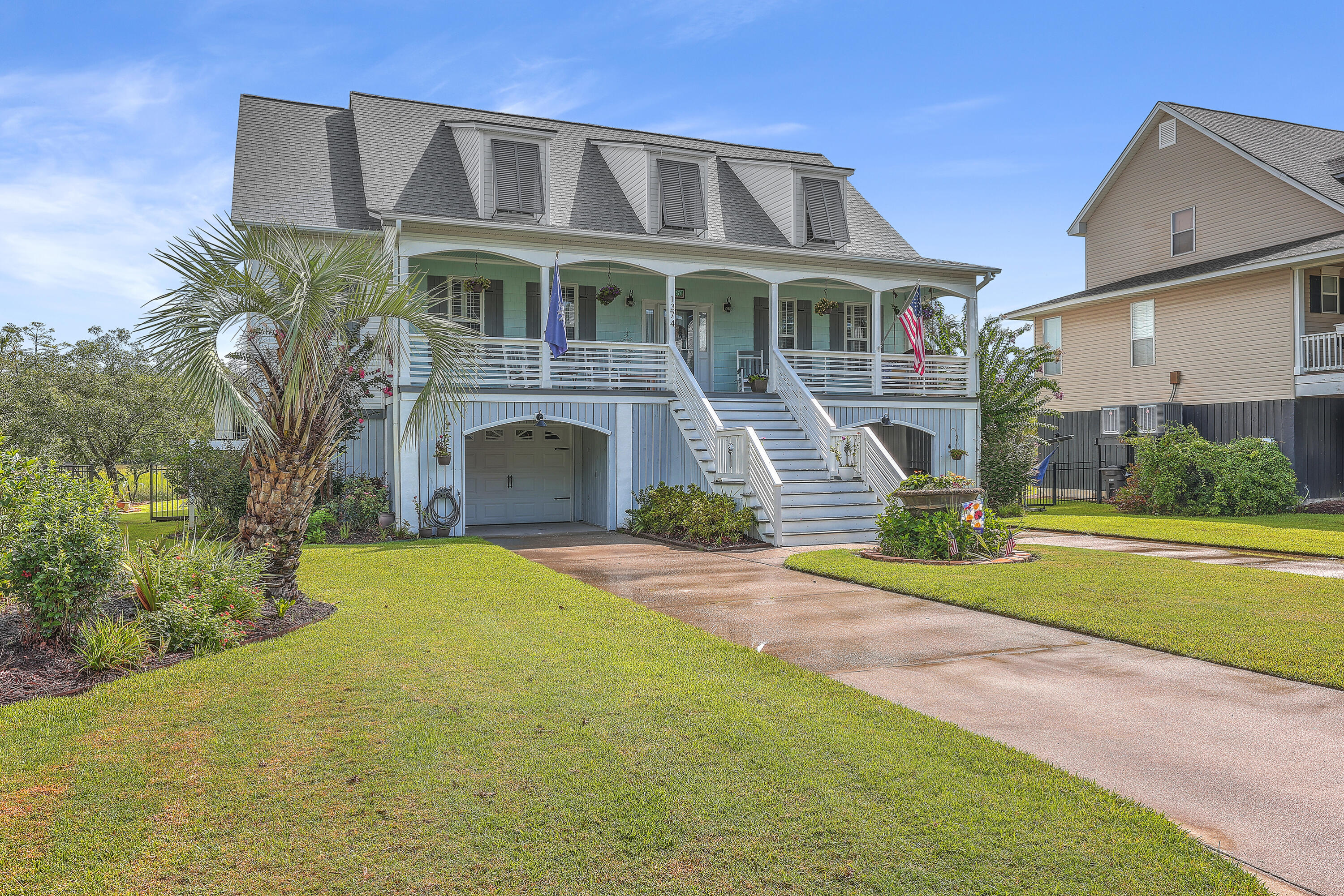 Mount Pleasant, South Carolina, 29466, United States, 3 Bedrooms Bedrooms, ,4 BathroomsBathrooms,Residential,For Sale,1798311
