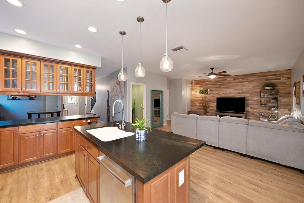 Sacramento, California, 95818, United States, 3 Bedrooms Bedrooms, ,3 BathroomsBathrooms,Residential,For Sale,1954862