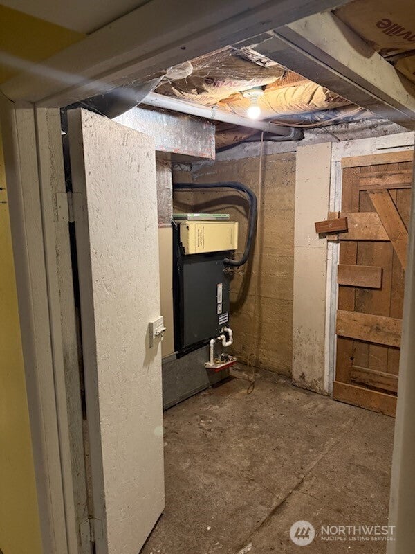 Loomis, Washington, 98827, United States, 4 Bedrooms Bedrooms, ,1 BathroomBathrooms,Residential,For Sale,2002201