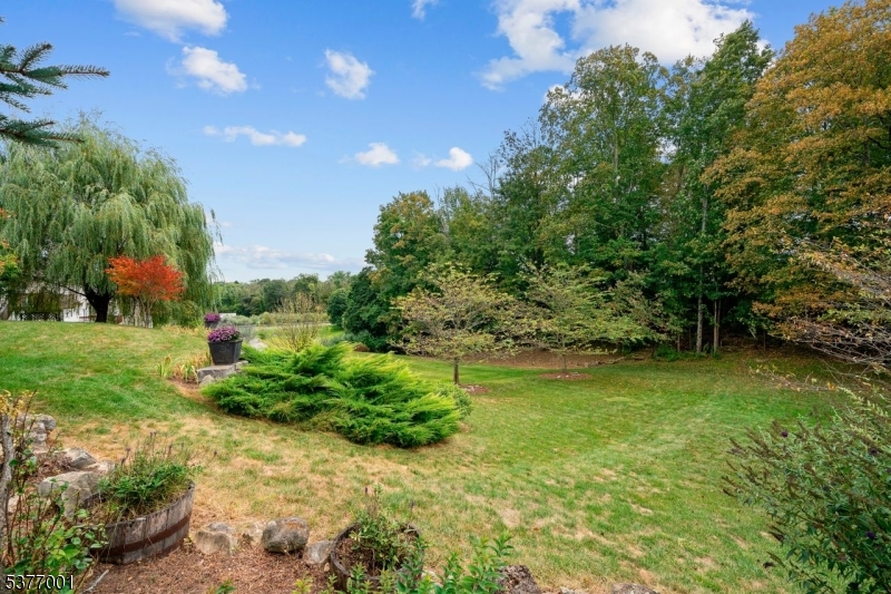 Newton Town, New Jersey, 07860, United States, 4 Bedrooms Bedrooms, ,3 BathroomsBathrooms,Residential,For Sale,1985191