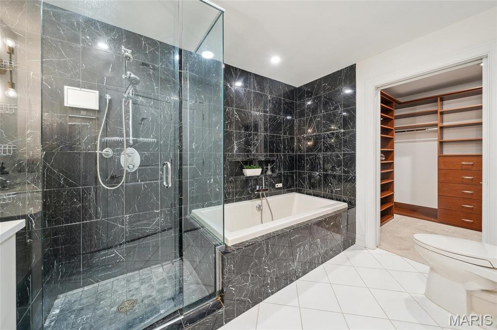 St Louis, Missouri, 63108, United States, 1 Bedroom Bedrooms, ,1 BathroomBathrooms,Residential,For Sale,1729096
