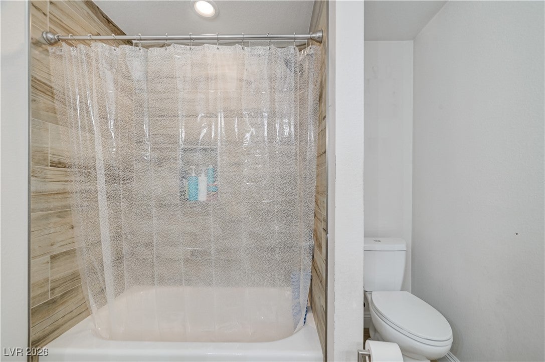 Las Vegas, Nevada, 89122, United States, 5 Bedrooms Bedrooms, ,4 BathroomsBathrooms,Residential,For Sale,2008777