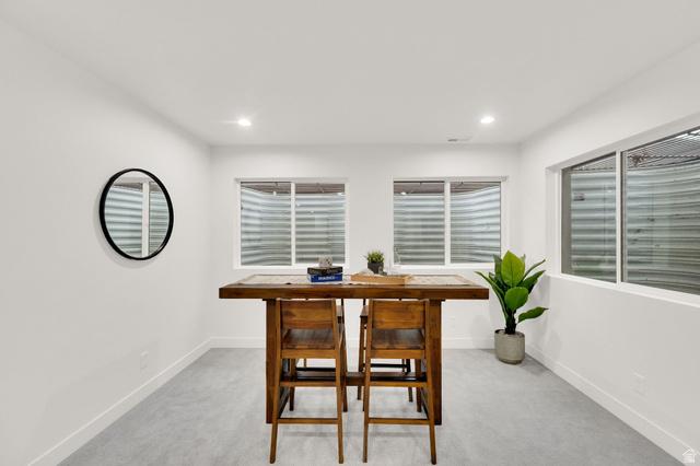 Riverton, Utah, 84065, United States, 7 Bedrooms Bedrooms, ,4 BathroomsBathrooms,Residential,For Sale,1977037