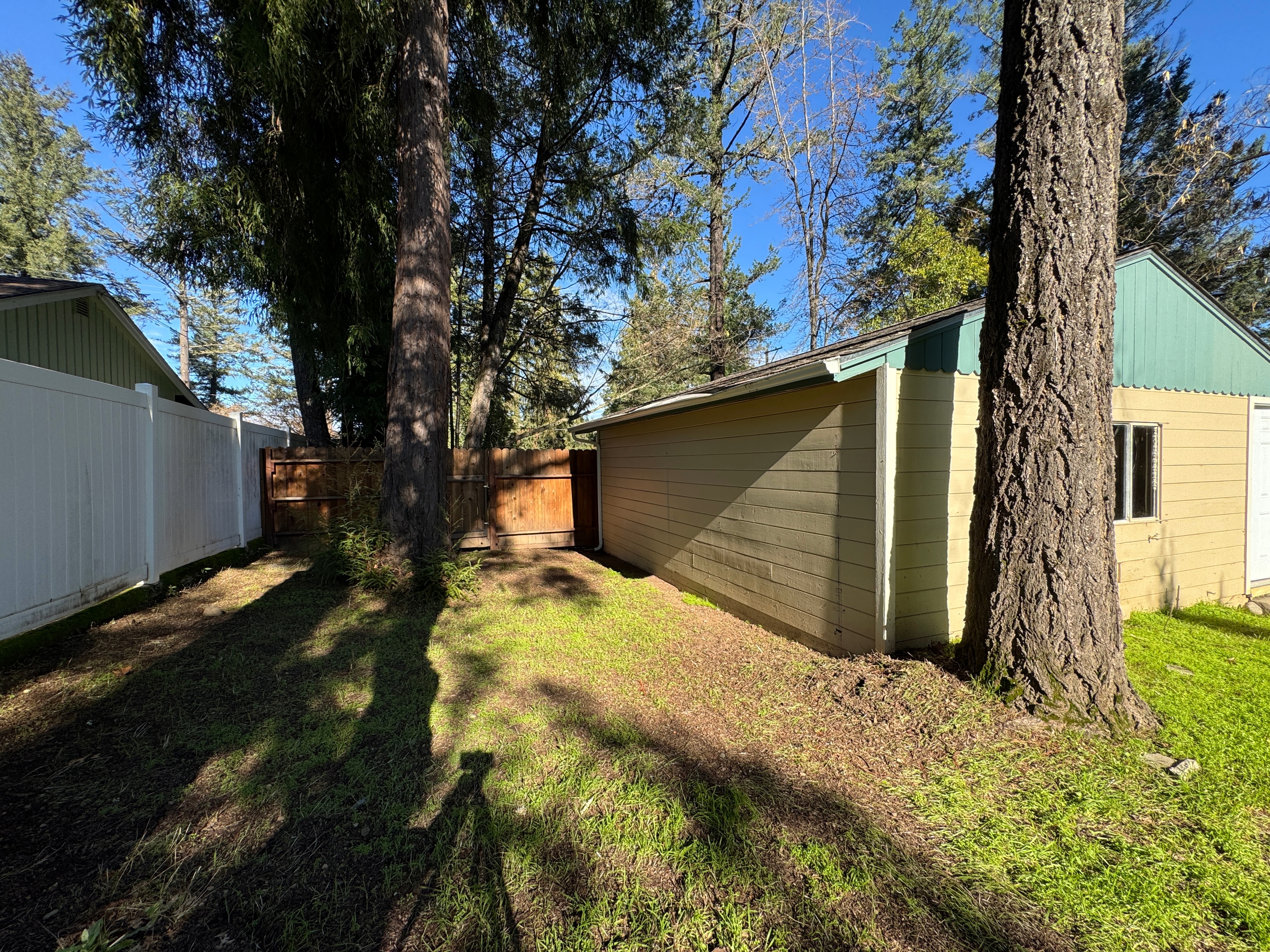 Ukiah, California, 95482, United States, 3 Bedrooms Bedrooms, ,2 BathroomsBathrooms,Residential,For Sale,1845270