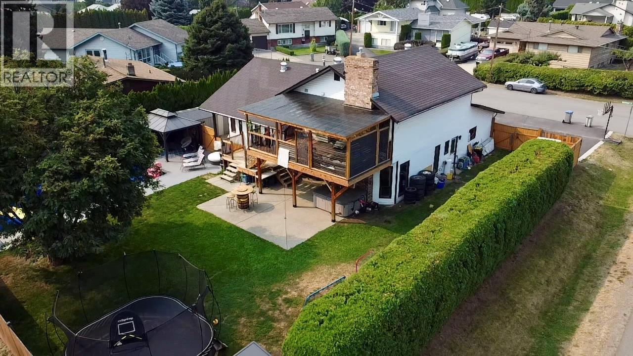 KAMLOOPS, British Columbia, V2H 1N1, CA, 4 Bedrooms Bedrooms, ,4 BathroomsBathrooms,Residential,For Sale,1947764