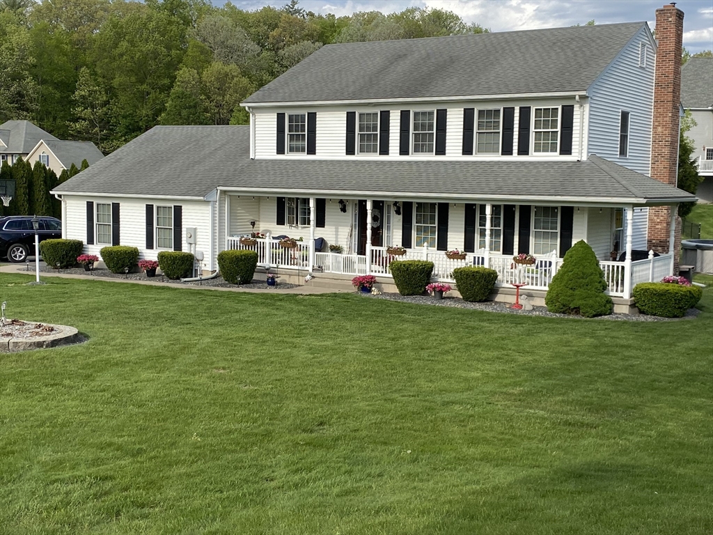 Southwick, Massachusetts, 01077, United States, 4 Bedrooms Bedrooms, ,3 BathroomsBathrooms,Residential,For Sale,2002928