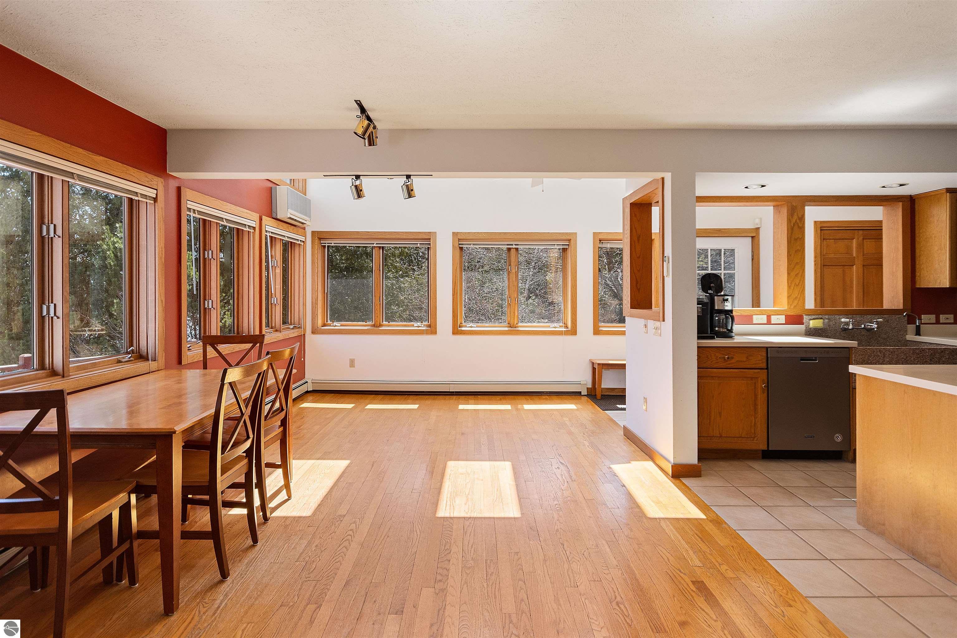Traverse City, Michigan, 49686, United States, 5 Bedrooms Bedrooms, ,4 BathroomsBathrooms,Residential,For Sale,1770501