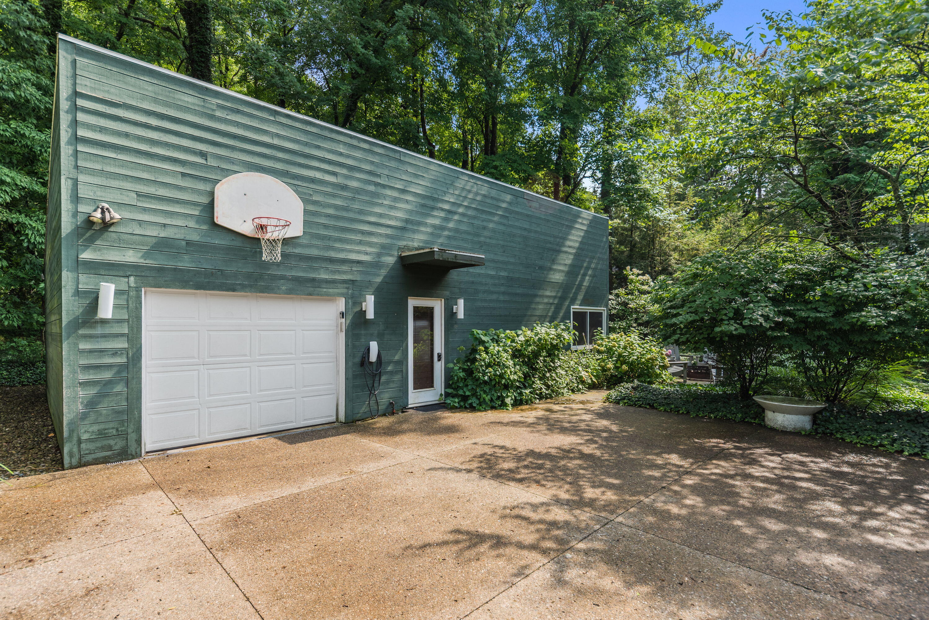 Lakeside, Michigan, 49116, United States, 3 Bedrooms Bedrooms, ,3 BathroomsBathrooms,Residential,For Sale,1926204