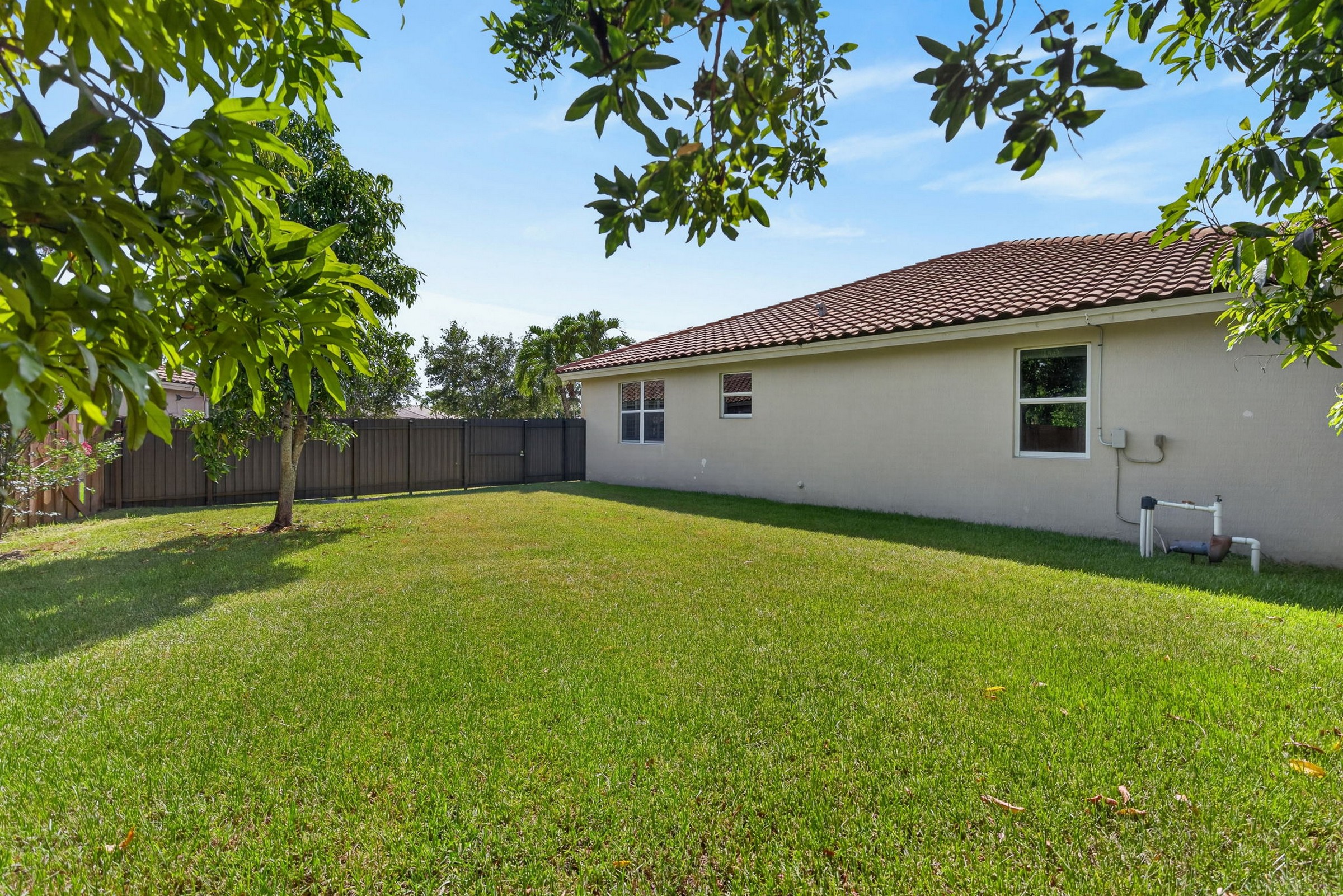  2135 NW 14th Ter, Homestead, FL, 33030 - 物件實景