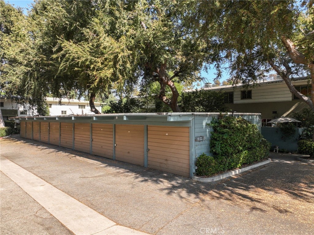 5162 Village Green #96, Los Angeles, California, 90016, United States, 2 Bedrooms Bedrooms, ,1 BathroomBathrooms,Residential,For Sale,5162 Village Green #96,1649469