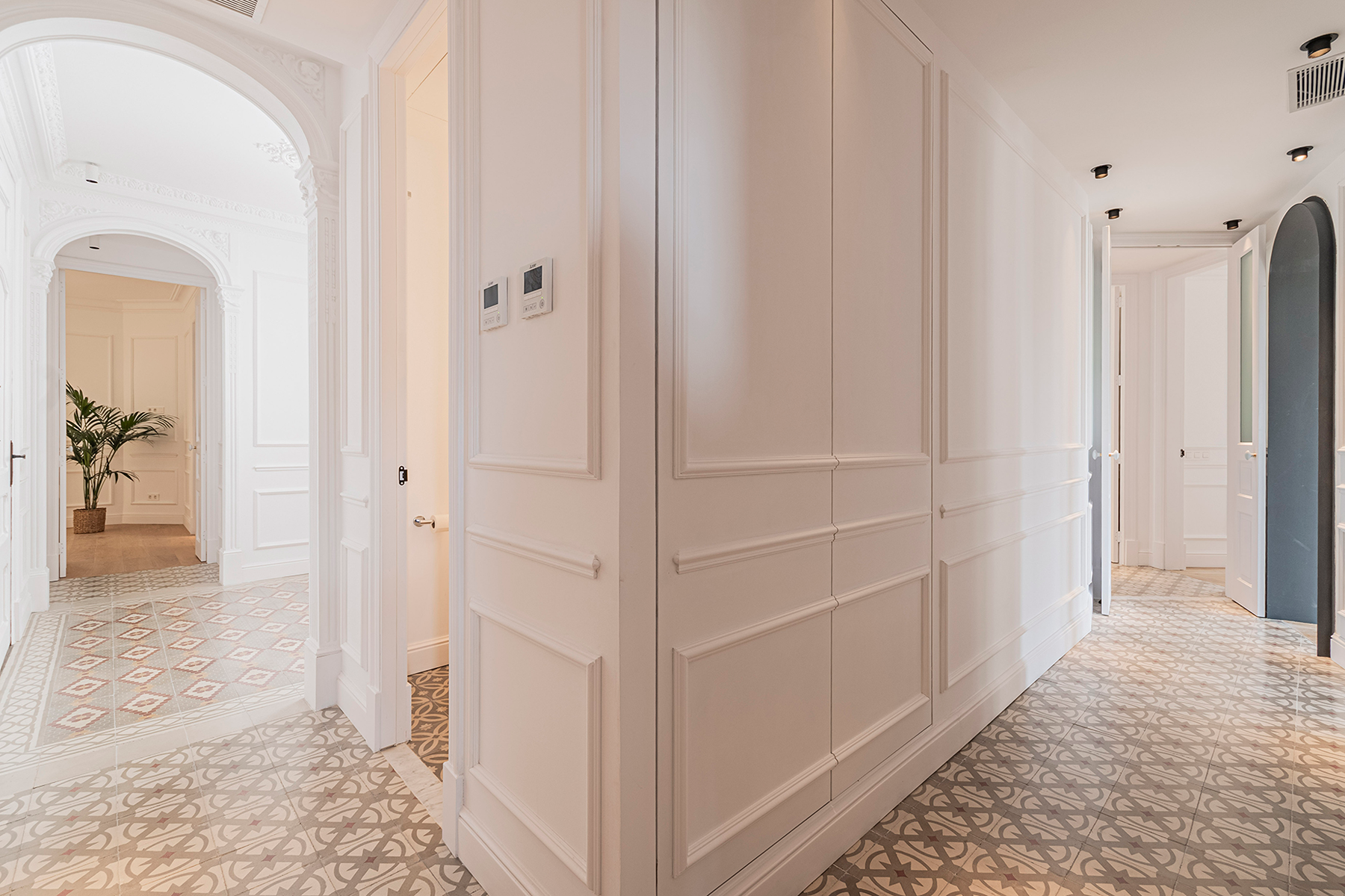  Extraordinary apartment on high floor in central Eixample - 物件實景