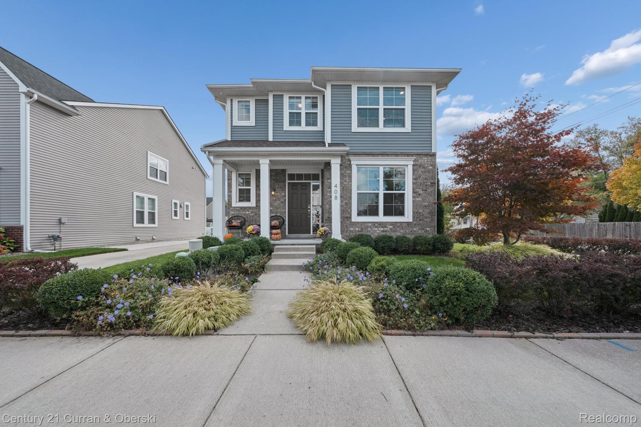 Ferndale, Michigan, 48220, United States, 3 Bedrooms Bedrooms, ,3 BathroomsBathrooms,Residential,For Sale,1984138