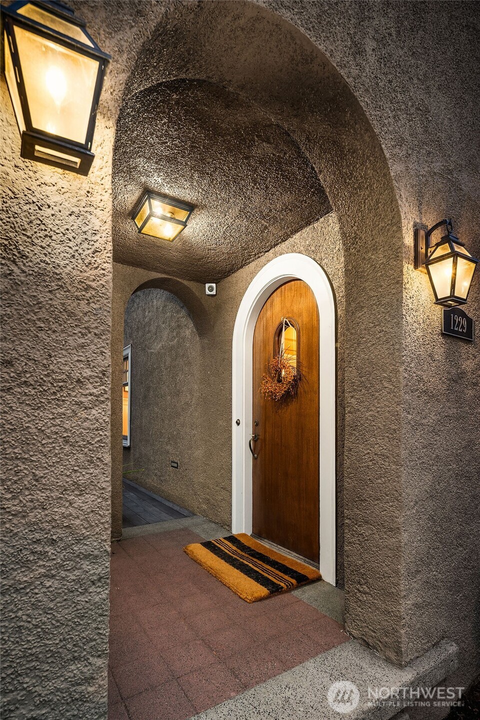 Seattle, Washington, 98119, United States, 4 Bedrooms Bedrooms, ,3 BathroomsBathrooms,Residential,For Sale,1989541