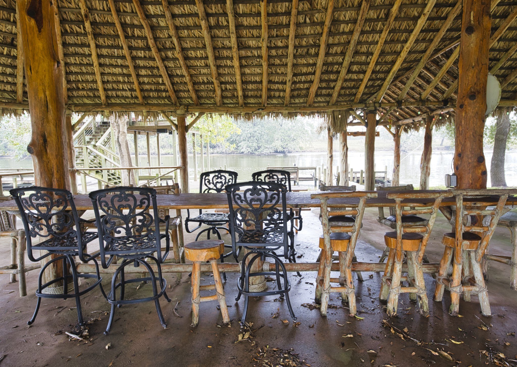 Brazoria, Texas, 77422, United States, 6 Bedrooms Bedrooms, ,6 BathroomsBathrooms,Residential,For Sale,1978625