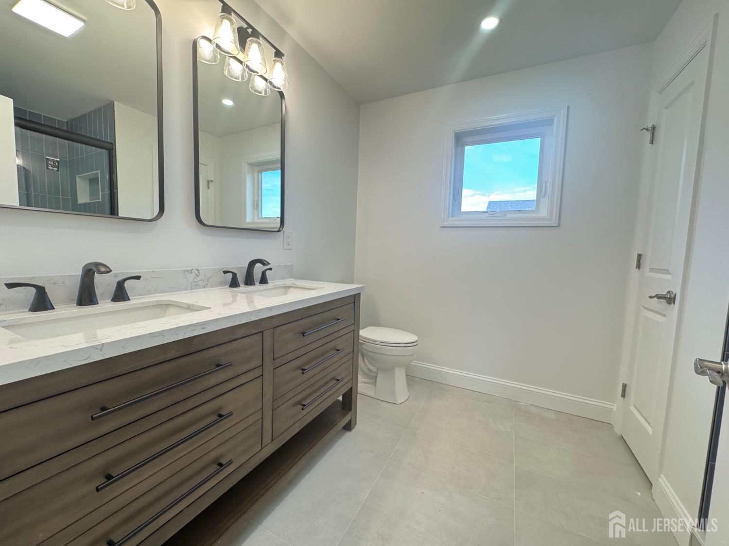 Sayreville, New Jersey, 08857, United States, 4 Bedrooms Bedrooms, ,3 BathroomsBathrooms,Residential,For Sale,1981963