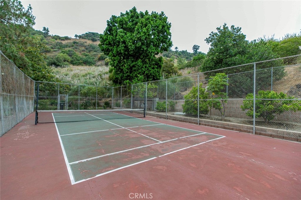 Los Angeles, California, 90068, United States, 2 Bedrooms Bedrooms, ,1 BathroomBathrooms,Residential,For Sale,1940489