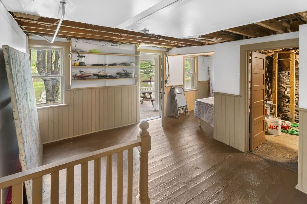 Stamford, New York, 13786, United States, 5 Bedrooms Bedrooms, ,2 BathroomsBathrooms,Residential,For Sale,1925554