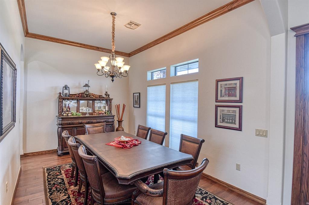 Chickasha, Oklahoma, 73018, United States, 4 Bedrooms Bedrooms, ,5 BathroomsBathrooms,Residential,For Sale,1921713