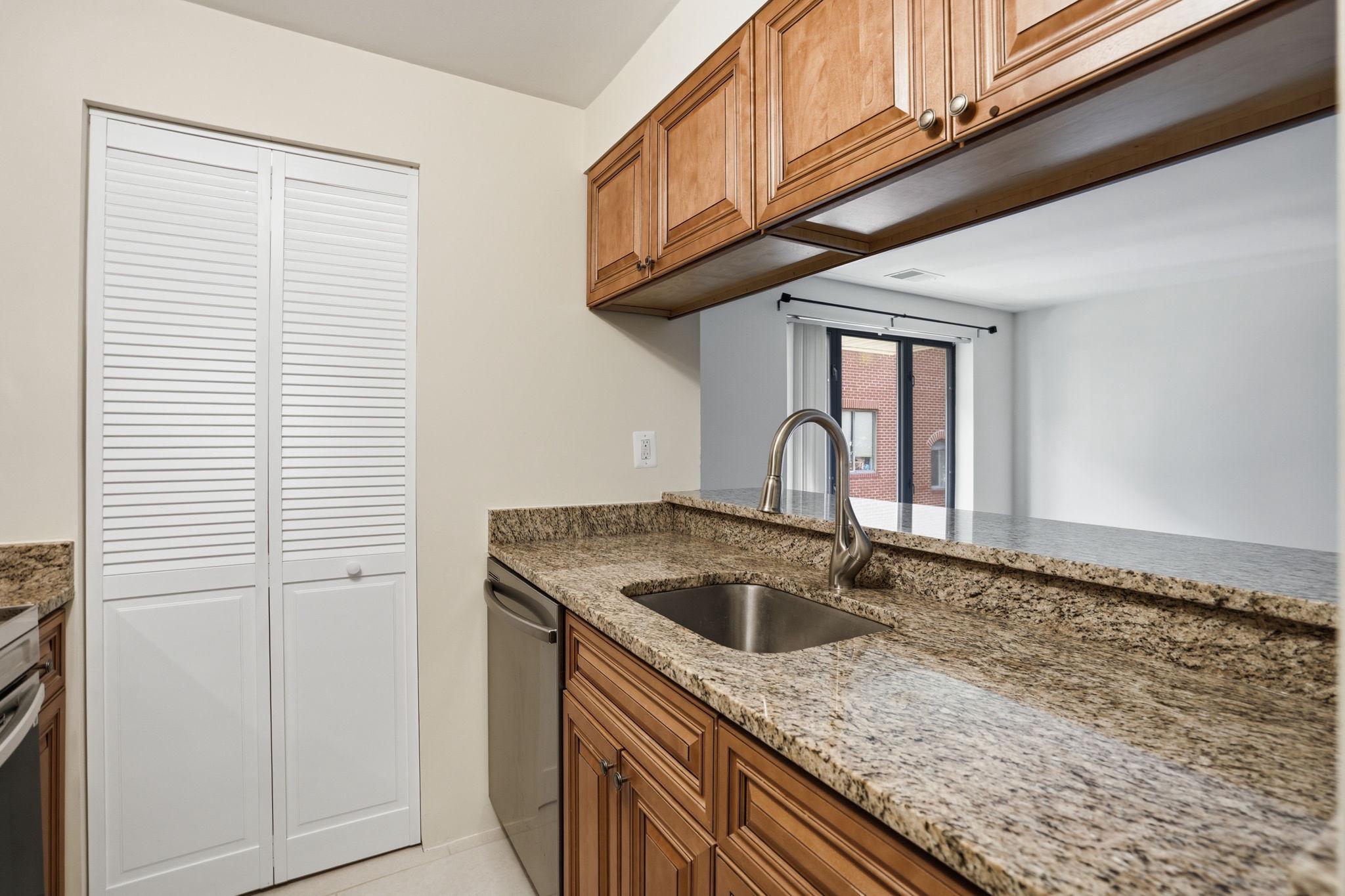  1020 N Stafford Street, Arlington, VA, 22201 - 物件實景