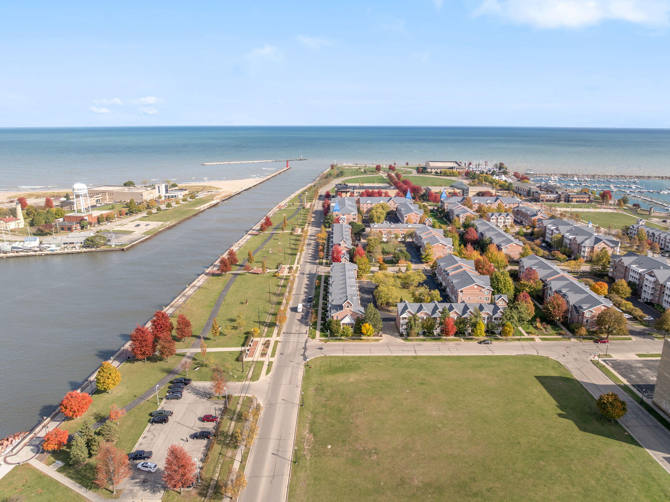 Kenosha, Wisconsin, 53140, United States, 3 Bedrooms Bedrooms, ,3 BathroomsBathrooms,Residential,For Sale,1985351