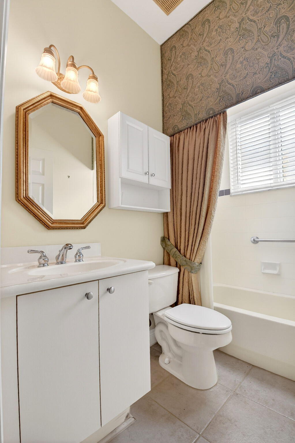 Delray Beach, Florida, 33446, United States, 3 Bedrooms Bedrooms, ,2 BathroomsBathrooms,Residential,For Sale,2003234