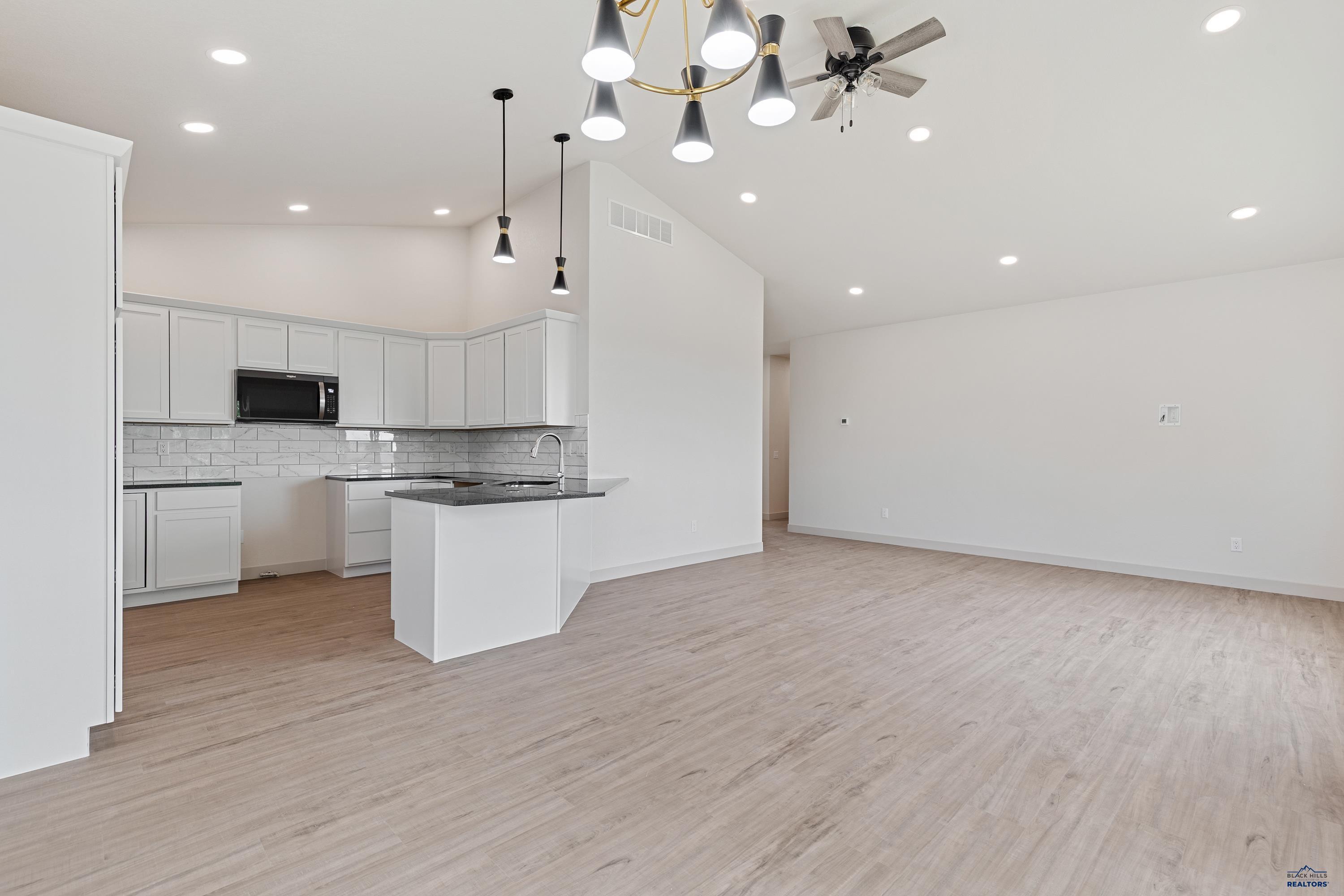 Rapid City, South Dakota, 57703, United States, 4 Bedrooms Bedrooms, ,3 BathroomsBathrooms,Residential,For Sale,1947001