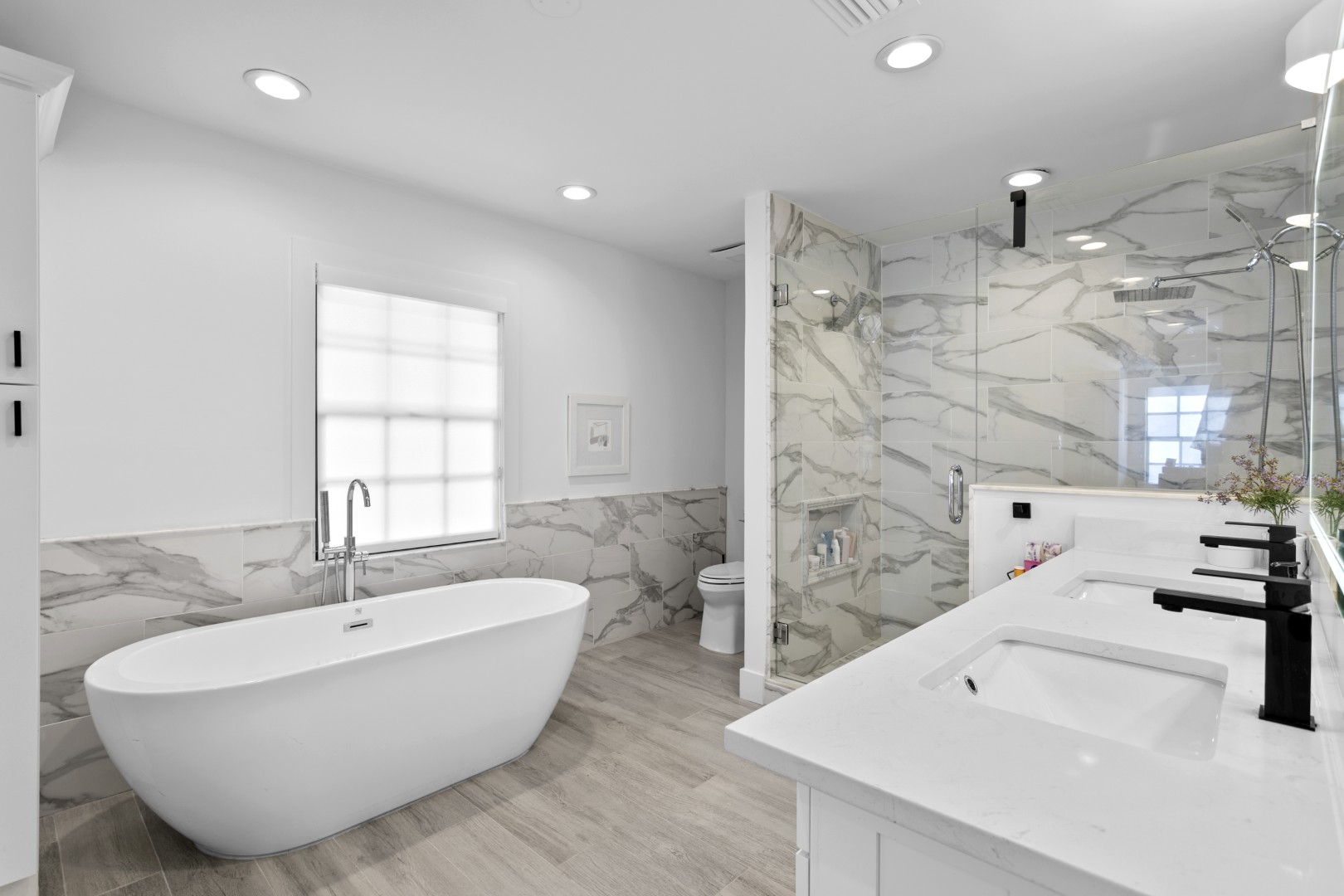 Tampa, Florida, 33629, United States, 4 Bedrooms Bedrooms, ,5 BathroomsBathrooms,Residential,For Sale,2010401