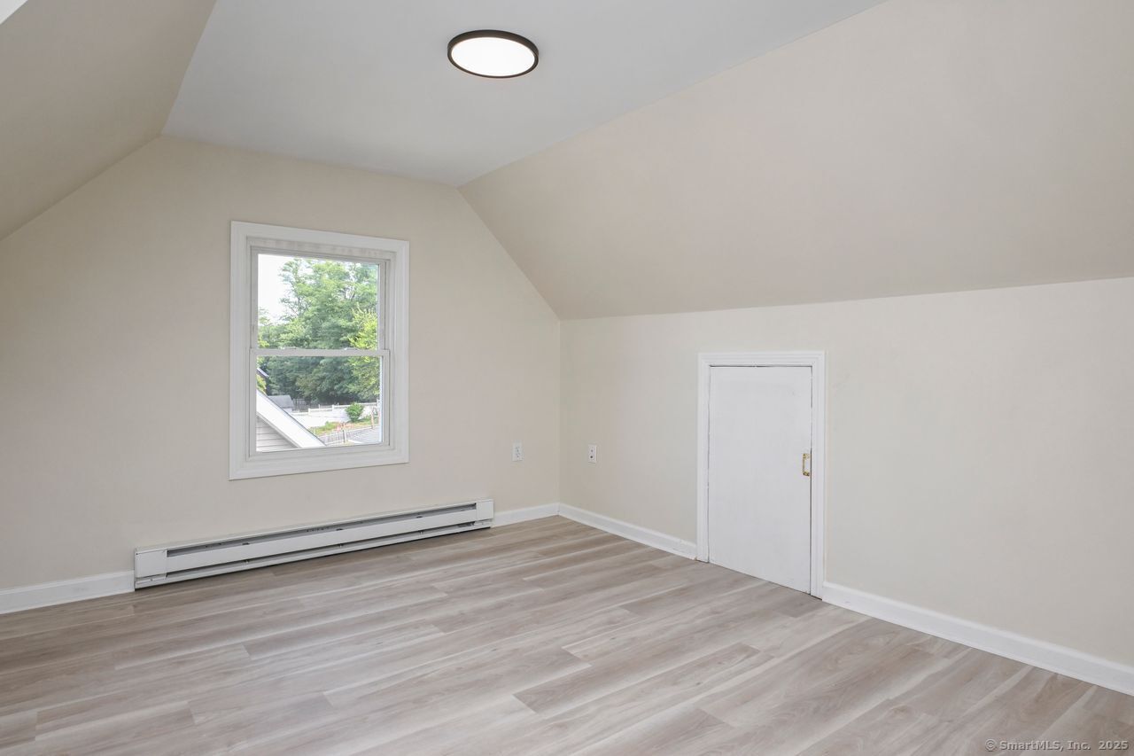 Wallingford, Connecticut, 06492, United States, 6 Bedrooms Bedrooms, ,4 BathroomsBathrooms,Residential,For Sale,1989730