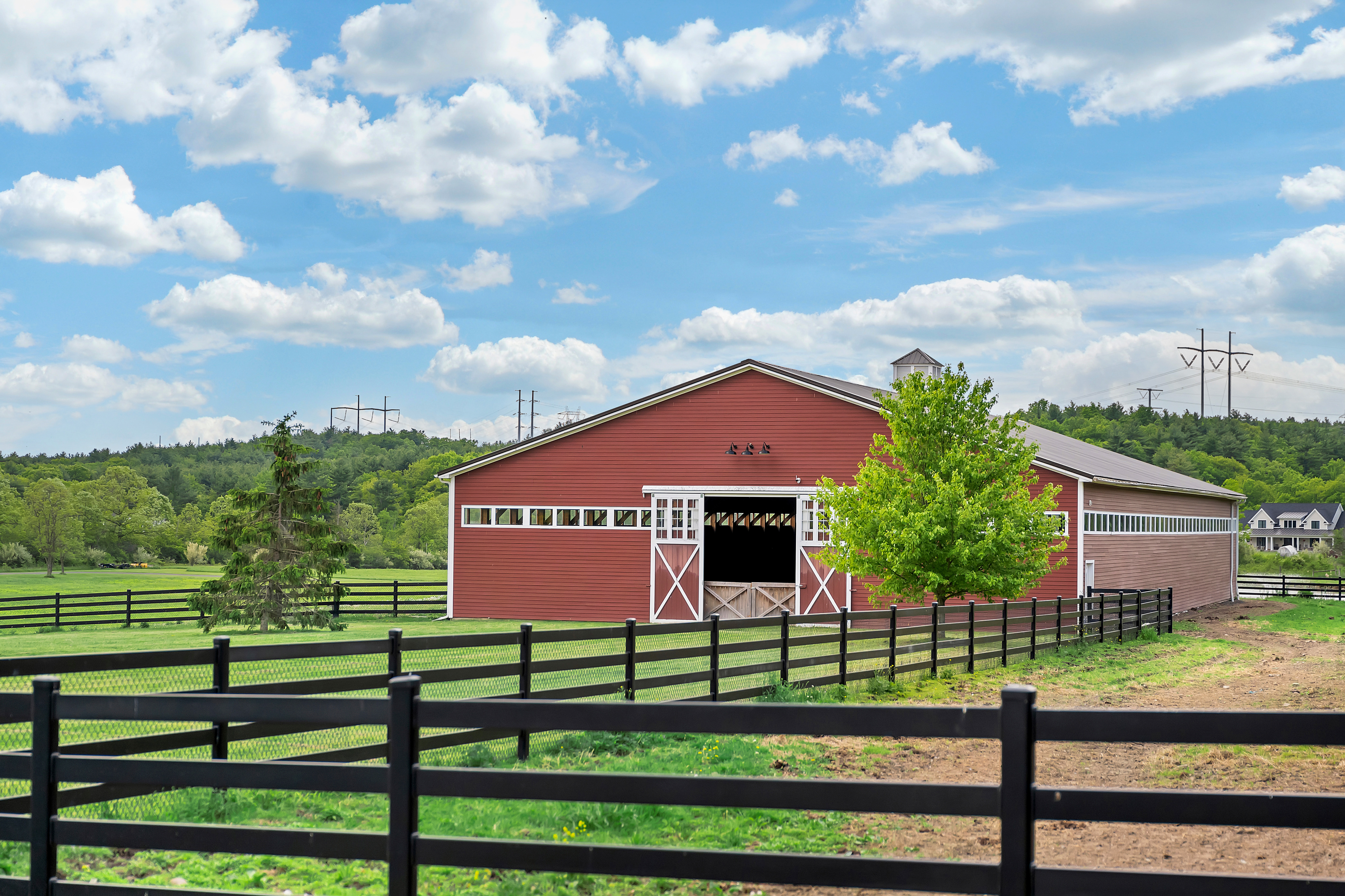  Equestrian Estate on 7 Acres - 物件實景