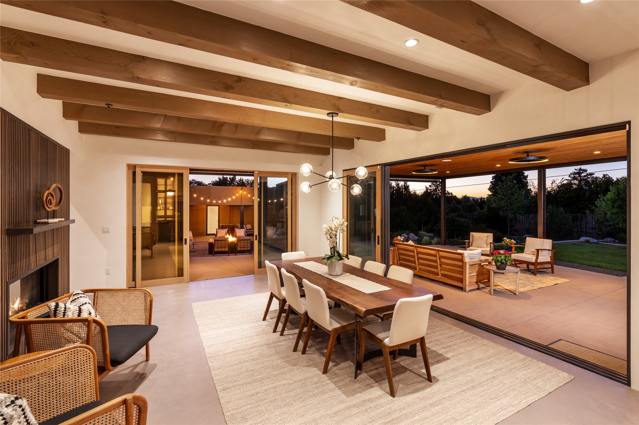  123 E. Lupita Road - 物件實景